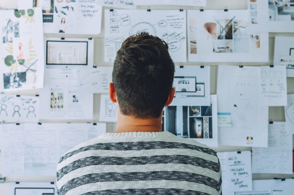 L&rsquo;importance de la veille stratégique pour l&rsquo;entrepreneur moderne