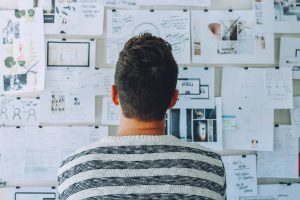 L&rsquo;importance de la veille stratégique pour l&rsquo;entrepreneur moderne