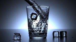 La fontaine à eau pour bureau : une solution idéale pour les PME et PMI